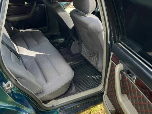 Зеленый Ауди А6, объемом двигателя 2.8 л и пробегом 380 тыс. км за 3000 $, фото 6 на Automoto.ua