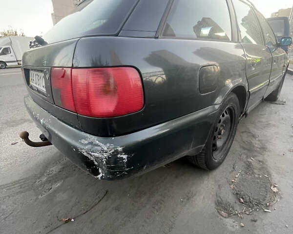 Зеленый Ауди А6, объемом двигателя 1.78 л и пробегом 500 тыс. км за 2000 $, фото 4 на Automoto.ua