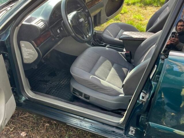 Зеленый Ауди А6, объемом двигателя 2.8 л и пробегом 380 тыс. км за 3000 $, фото 8 на Automoto.ua