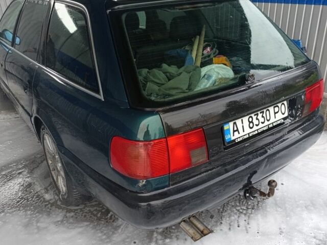 Зеленый Ауди А6, объемом двигателя 2.6 л и пробегом 400 тыс. км за 2100 $, фото 3 на Automoto.ua