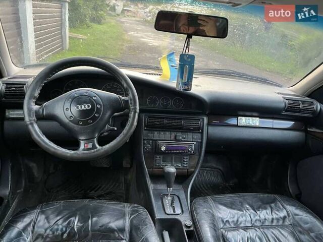 Зеленый Ауди А6, объемом двигателя 2.6 л и пробегом 405 тыс. км за 2800 $, фото 6 на Automoto.ua