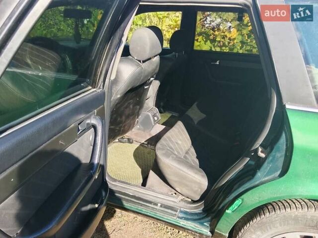 Зелений Ауді А6, об'ємом двигуна 2.6 л та пробігом 280 тис. км за 2000 $, фото 4 на Automoto.ua