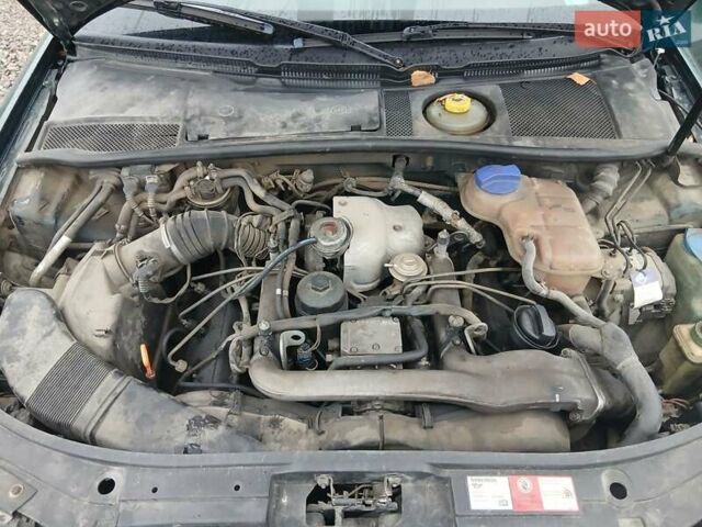 Зеленый Ауди А6, объемом двигателя 2.5 л и пробегом 400 тыс. км за 1850 $, фото 14 на Automoto.ua