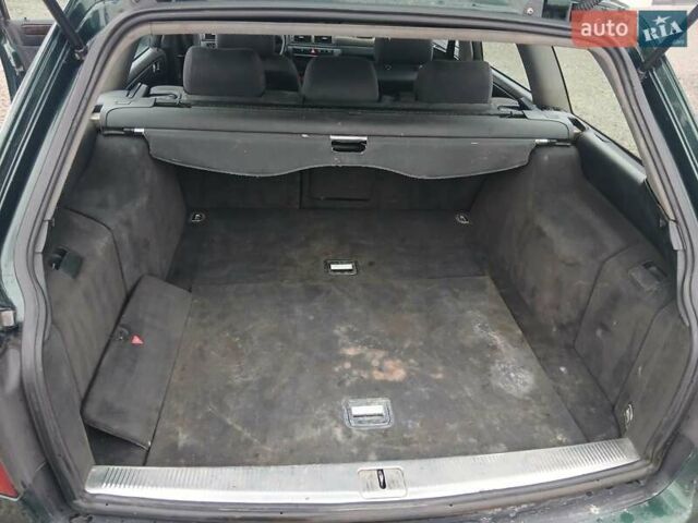 Зеленый Ауди А6, объемом двигателя 2.5 л и пробегом 400 тыс. км за 1850 $, фото 3 на Automoto.ua