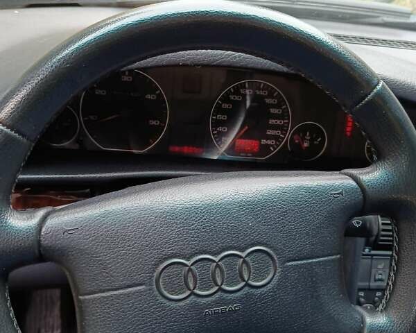 Ауди А6 1997 в Казатине на Automoto.ua Зеленый Ауди А6, объемом двигателя 2.5 л и пробегом 398 тыс. км за 4900 $, фото 15 на Automoto.ua