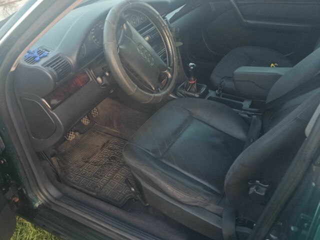 Зеленый Ауди А6, объемом двигателя 2.5 л и пробегом 480 тыс. км за 2024 $, фото 7 на Automoto.ua