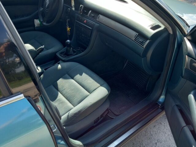 Ауді А6 1998 у Борщеве на Automoto.ua Зелений Ауді А6, об'ємом двигуна 2.5 л та пробігом 350 тис. км за 3200 $, фото 16 на Automoto.ua