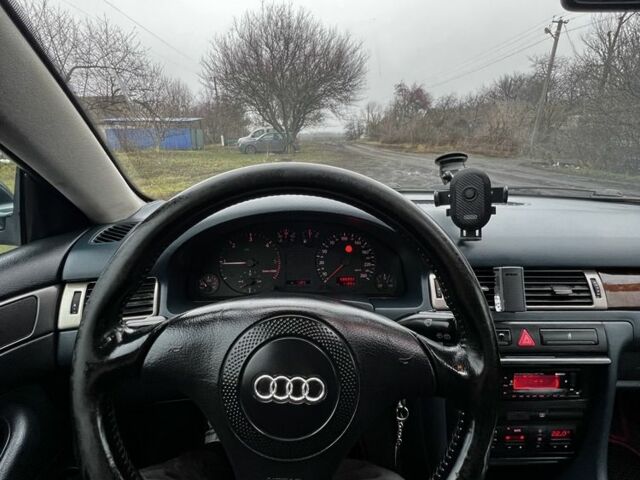 Зеленый Ауди А6, объемом двигателя 1.9 л и пробегом 596 тыс. км за 2200 $, фото 4 на Automoto.ua