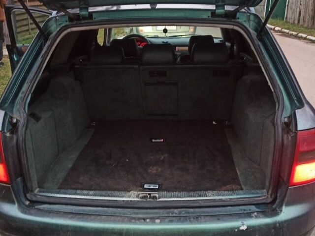 Зеленый Ауди А6, объемом двигателя 2.4 л и пробегом 400 тыс. км за 3000 $, фото 5 на Automoto.ua