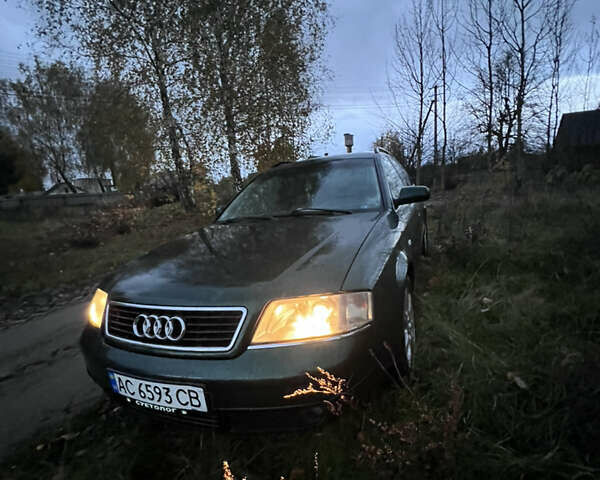 Зеленый Ауди А6, объемом двигателя 2.5 л и пробегом 300 тыс. км за 3150 $, фото 1 на Automoto.ua