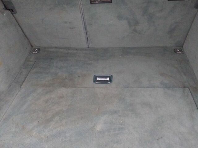 Зеленый Ауди А6, объемом двигателя 2.4 л и пробегом 443 тыс. км за 3100 $, фото 5 на Automoto.ua