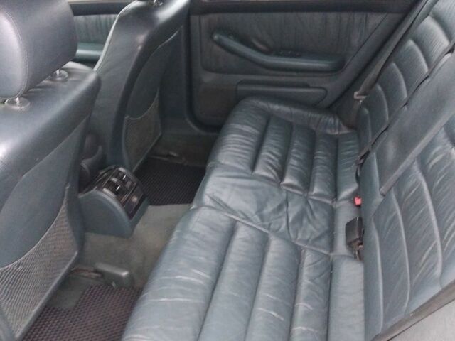 Зеленый Ауди А6, объемом двигателя 2.4 л и пробегом 443 тыс. км за 3100 $, фото 6 на Automoto.ua