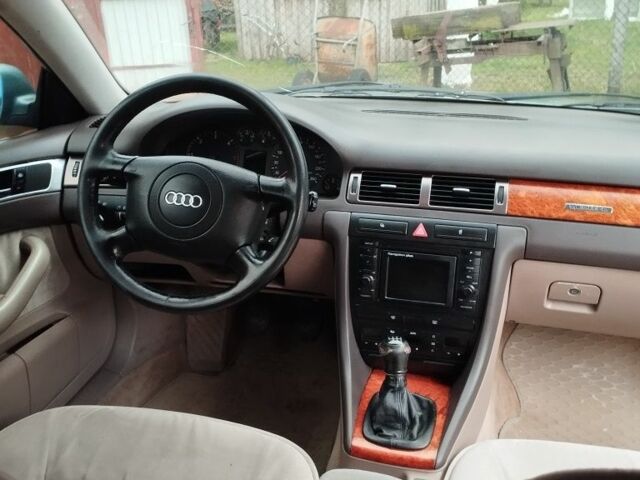 Зеленый Ауди А6, объемом двигателя 2.5 л и пробегом 410 тыс. км за 3799 $, фото 7 на Automoto.ua