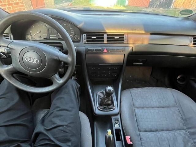 Зеленый Ауди А6, объемом двигателя 2.5 л и пробегом 500 тыс. км за 700 $, фото 8 на Automoto.ua