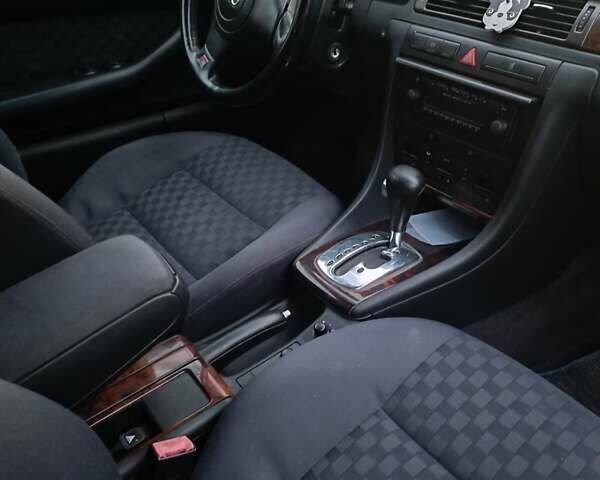 Зелений Ауді А6, об'ємом двигуна 2.5 л та пробігом 375 тис. км за 3700 $, фото 2 на Automoto.ua