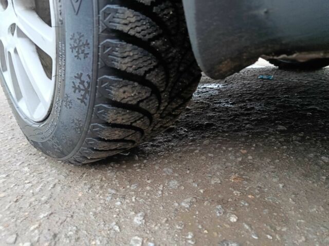 Зеленый Ауди А6, объемом двигателя 1.8 л и пробегом 300 тыс. км за 3400 $, фото 7 на Automoto.ua