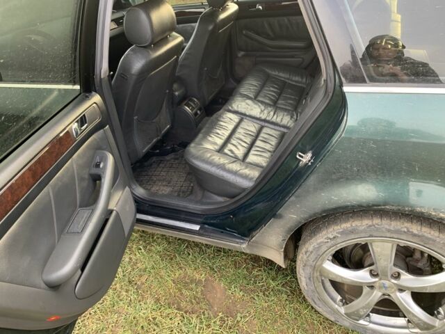 Зеленый Ауди А6, объемом двигателя 2.5 л и пробегом 200 тыс. км за 2650 $, фото 2 на Automoto.ua