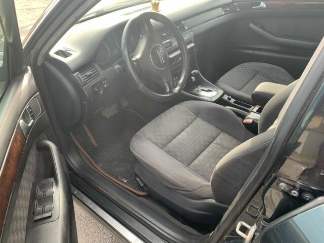 Зелений Ауді А6, об'ємом двигуна 2.6 л та пробігом 270 тис. км за 3000 $, фото 10 на Automoto.ua