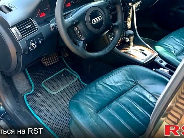 Зеленый Ауди А6, объемом двигателя 2.5 л и пробегом 400 тыс. км за 2800 $, фото 5 на Automoto.ua