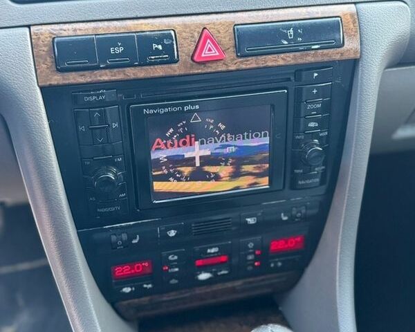 Зеленый Ауди А6, объемом двигателя 2.5 л и пробегом 294 тыс. км за 3950 $, фото 21 на Automoto.ua