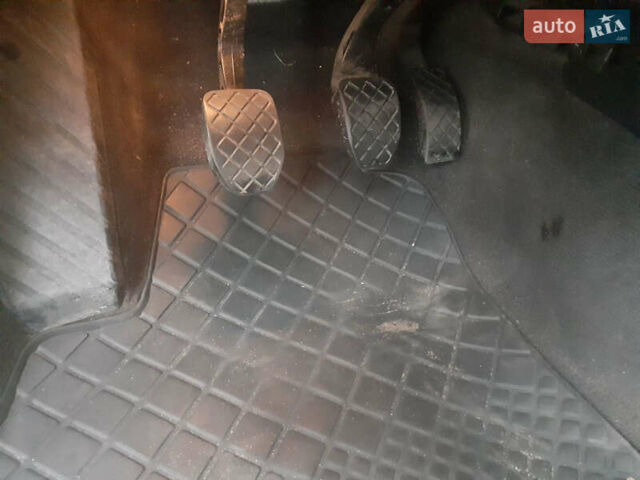 Зелений Ауді А6, об'ємом двигуна 2.5 л та пробігом 320 тис. км за 5500 $, фото 13 на Automoto.ua