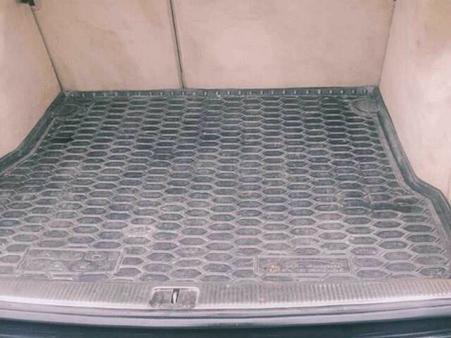 Зелений Ауді А6, об'ємом двигуна 2.5 л та пробігом 323 тис. км за 4100 $, фото 11 на Automoto.ua