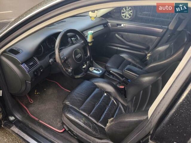 Зеленый Ауди А6, объемом двигателя 2.5 л и пробегом 440 тыс. км за 4200 $, фото 5 на Automoto.ua