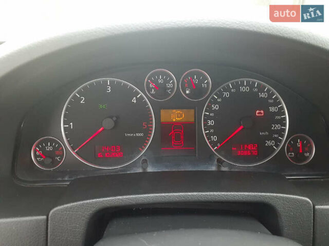 Зелений Ауді А6, об'ємом двигуна 2.5 л та пробігом 320 тис. км за 5500 $, фото 9 на Automoto.ua