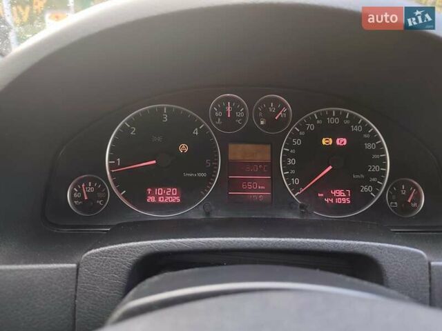 Зеленый Ауди А6, объемом двигателя 2.5 л и пробегом 440 тыс. км за 4200 $, фото 2 на Automoto.ua