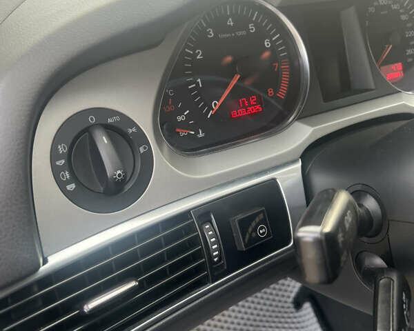 Зелений Ауді А6, об'ємом двигуна 2.4 л та пробігом 286 тис. км за 7500 $, фото 4 на Automoto.ua