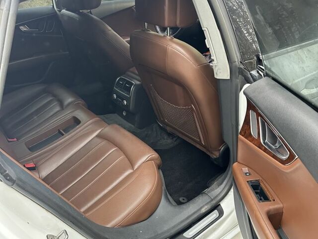Білий Ауді A7 Sportback, об'ємом двигуна 2.8 л та пробігом 236 тис. км за 10500 $, фото 7 на Automoto.ua