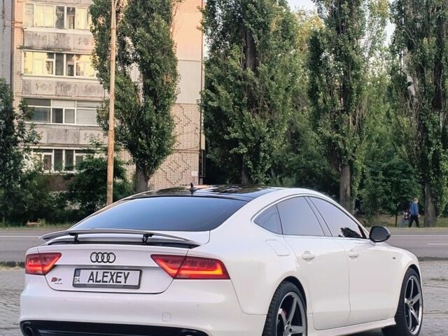 Белый Ауди A7 Sportback, объемом двигателя 3 л и пробегом 152 тыс. км за 17800 $, фото 6 на Automoto.ua