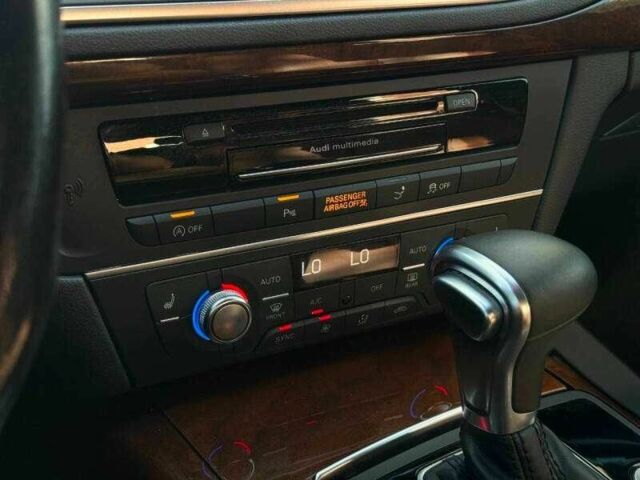 Белый Ауди A7 Sportback, объемом двигателя 3 л и пробегом 64 тыс. км за 1700 $, фото 6 на Automoto.ua