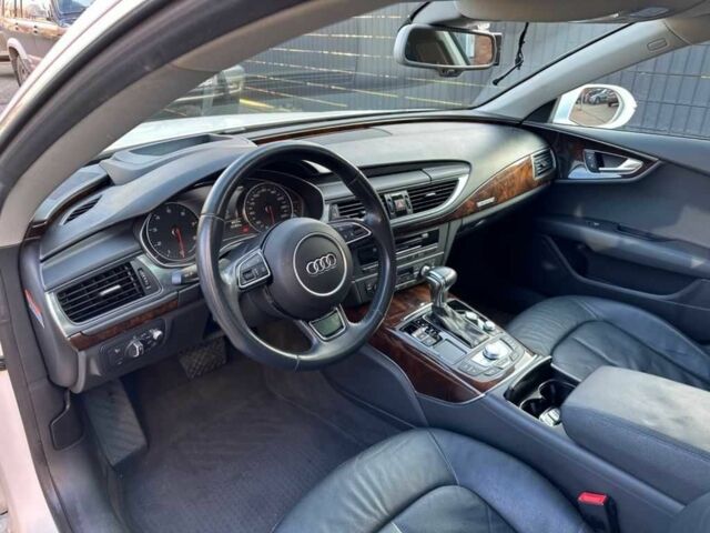 Белый Ауди A7 Sportback, объемом двигателя 3 л и пробегом 117 тыс. км за 15200 $, фото 6 на Automoto.ua