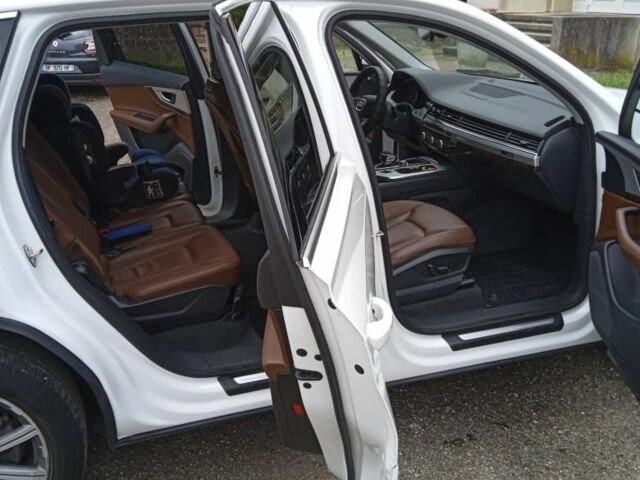 Белый Ауди A7 Sportback, объемом двигателя 2 л и пробегом 70 тыс. км за 28000 $, фото 5 на Automoto.ua