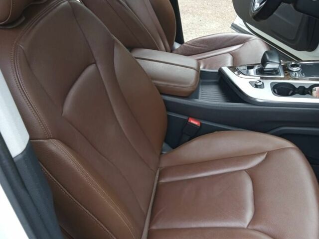 Белый Ауди A7 Sportback, объемом двигателя 2 л и пробегом 70 тыс. км за 28000 $, фото 3 на Automoto.ua