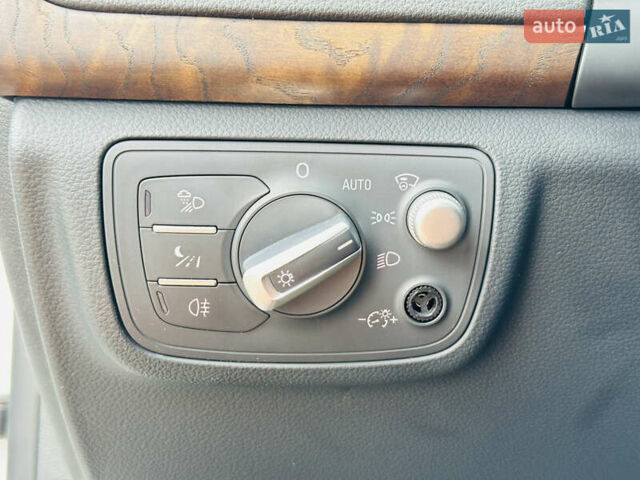 Белый Ауди A7 Sportback, объемом двигателя 3 л и пробегом 140 тыс. км за 24000 $, фото 35 на Automoto.ua