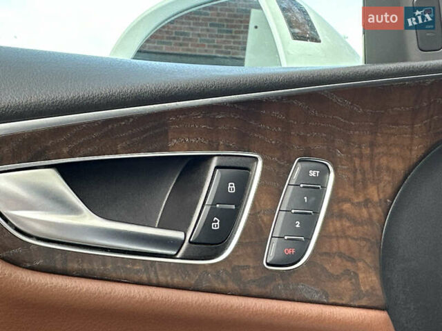 Білий Ауді A7 Sportback, об'ємом двигуна 3 л та пробігом 209 тис. км за 13299 $, фото 15 на Automoto.ua