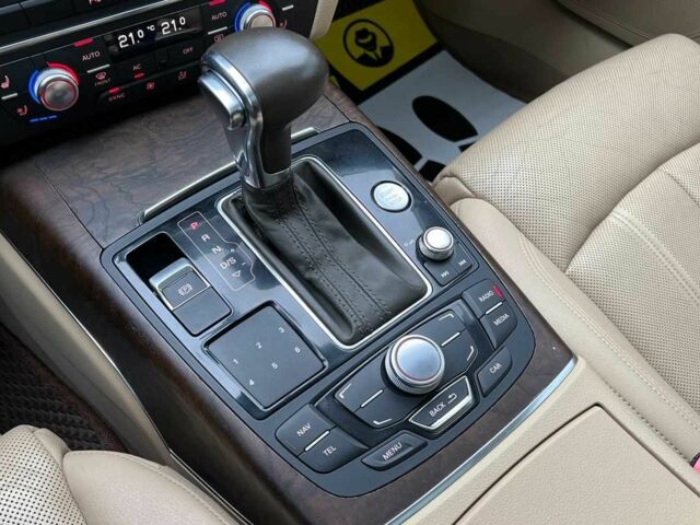 Белый Ауди A7 Sportback, объемом двигателя 3 л и пробегом 299 тыс. км за 13650 $, фото 17 на Automoto.ua