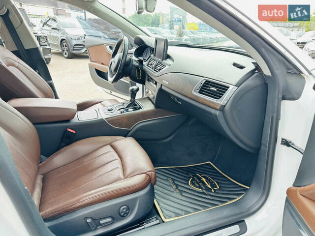 Белый Ауди A7 Sportback, объемом двигателя 3 л и пробегом 140 тыс. км за 24000 $, фото 23 на Automoto.ua