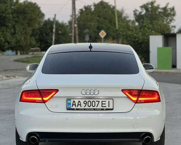 Белый Ауди A7 Sportback, объемом двигателя 2.77 л и пробегом 215 тыс. км за 13500 $, фото 5 на Automoto.ua