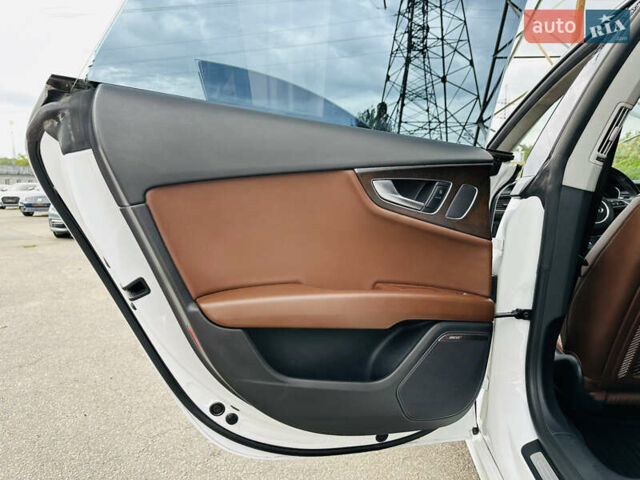 Белый Ауди A7 Sportback, объемом двигателя 3 л и пробегом 140 тыс. км за 24000 $, фото 16 на Automoto.ua