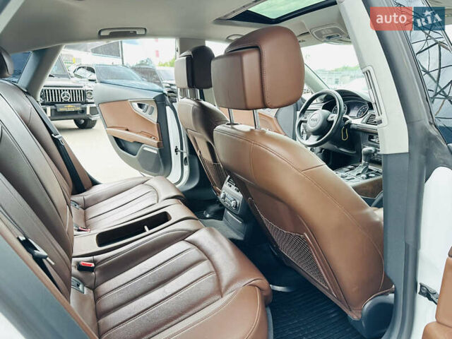 Белый Ауди A7 Sportback, объемом двигателя 3 л и пробегом 140 тыс. км за 24000 $, фото 17 на Automoto.ua