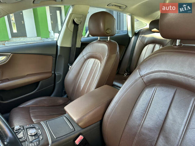 Ауди A7 Sportback 2011 в Тернополе на Automoto.ua Белый Ауди A7 Sportback, объемом двигателя 3 л и пробегом 209 тыс. км за 12799 $, фото 24 на Automoto.ua