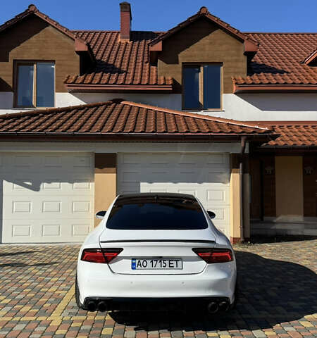 Белый Ауди A7 Sportback, объемом двигателя 2.97 л и пробегом 302 тыс. км за 20000 $, фото 7 на Automoto.ua