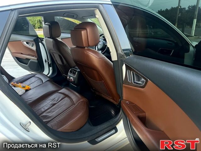 Білий Ауді A7 Sportback, об'ємом двигуна 2.8 л та пробігом 215 тис. км за 14000 $, фото 7 на Automoto.ua
