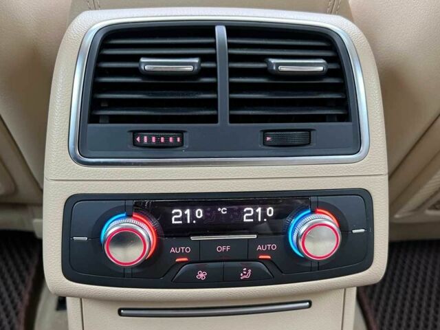 Белый Ауди A7 Sportback, объемом двигателя 3 л и пробегом 299 тыс. км за 13650 $, фото 23 на Automoto.ua