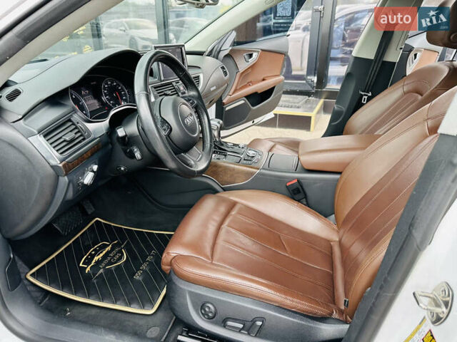 Белый Ауди A7 Sportback, объемом двигателя 3 л и пробегом 140 тыс. км за 24000 $, фото 12 на Automoto.ua