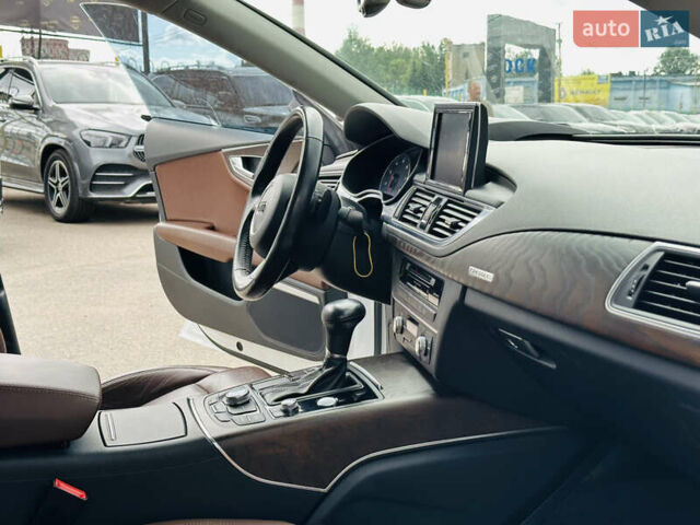 Белый Ауди A7 Sportback, объемом двигателя 3 л и пробегом 140 тыс. км за 24000 $, фото 24 на Automoto.ua