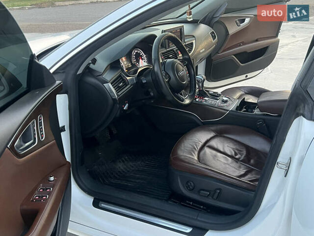 Белый Ауди A7 Sportback, объемом двигателя 2.77 л и пробегом 215 тыс. км за 13500 $, фото 14 на Automoto.ua